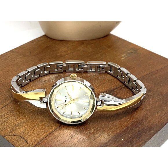 Timex Women's Watch TW2U69700 Quartz Silver Dial Two Tone Stainless Steel 26mm - Picture 7 of 13